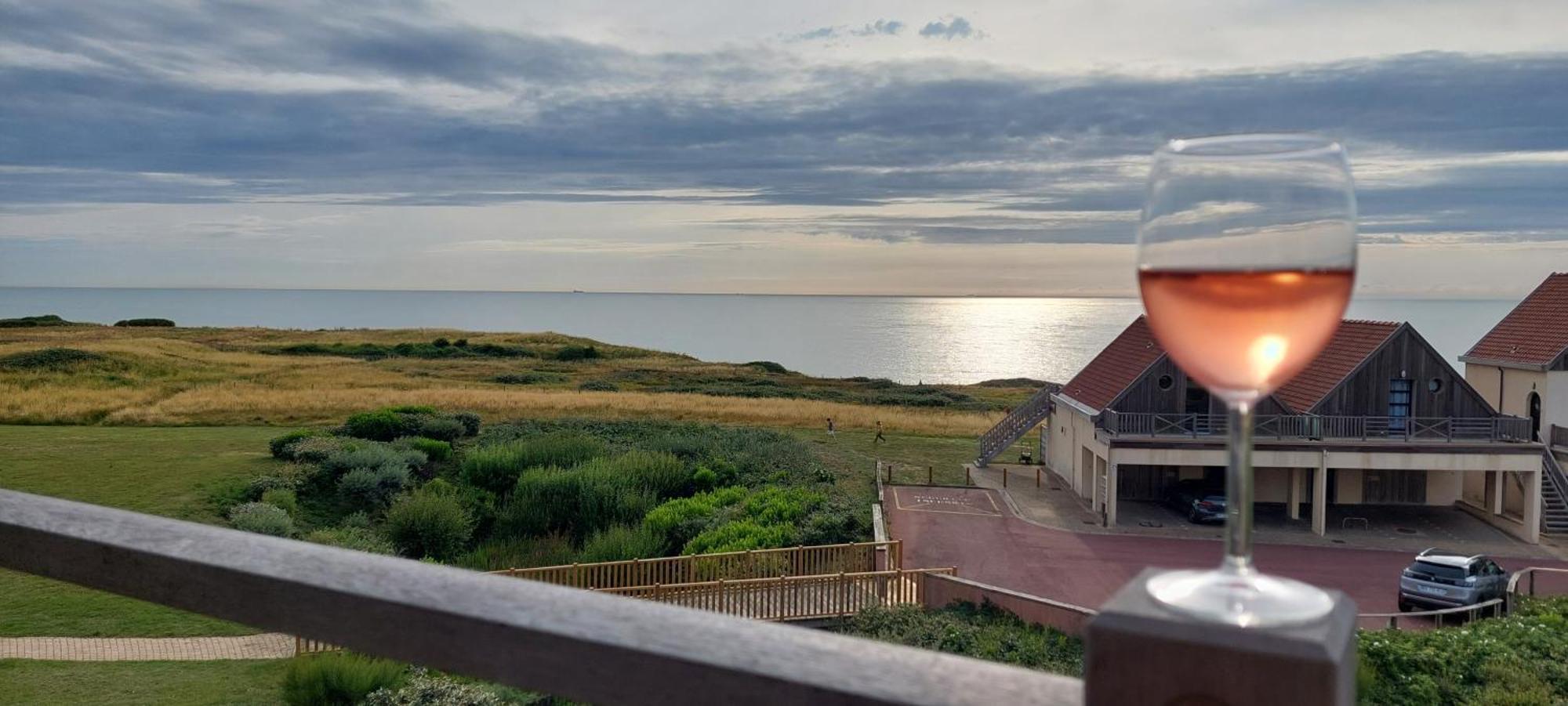 Le 246 - Duplex Face A La Mer Pour 4 Personnes, Wifi, Tv Full Sat, Parking Wimereux Εξωτερικό φωτογραφία